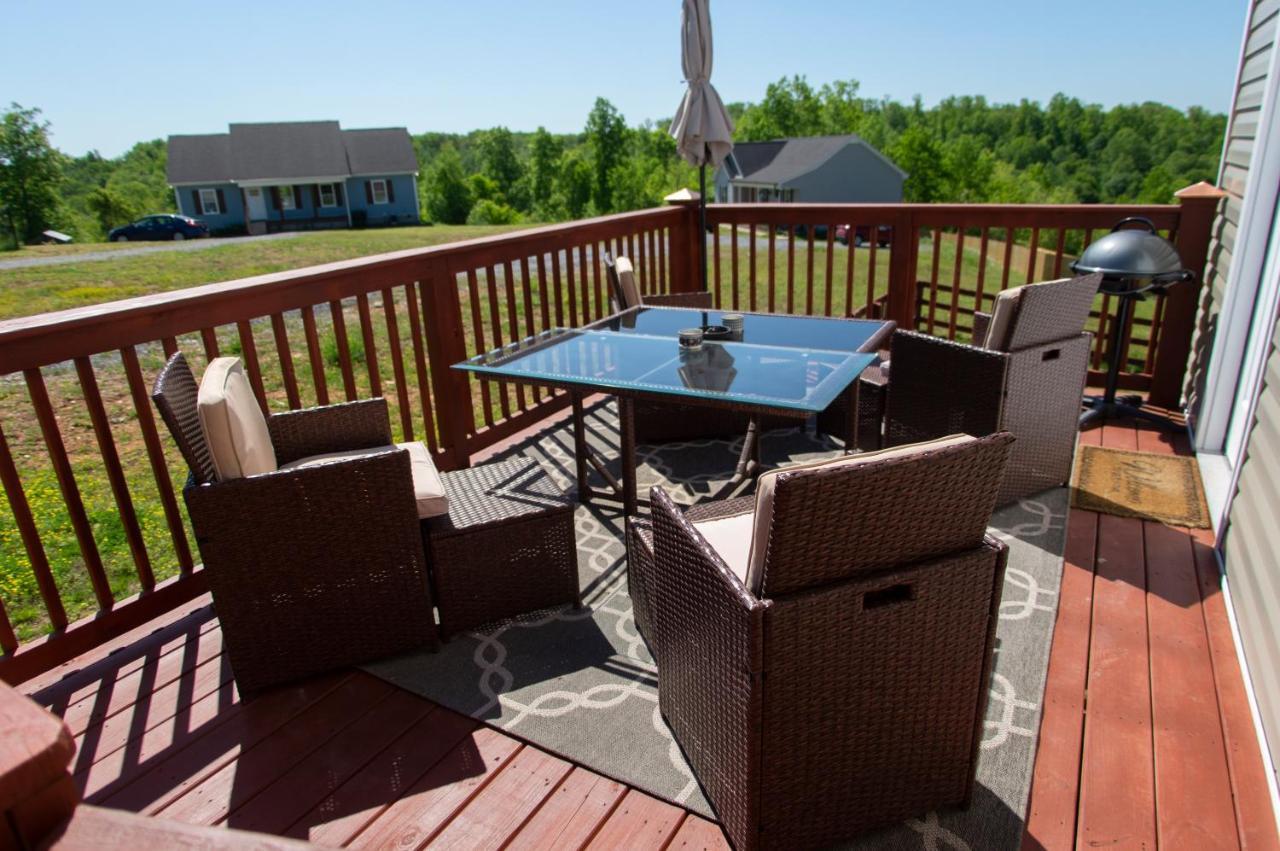 Great Little Guest Suite With Private Entry & Deck! Pet Friendly & 30 Mins To Nashville! Ashland City Zewnętrze zdjęcie