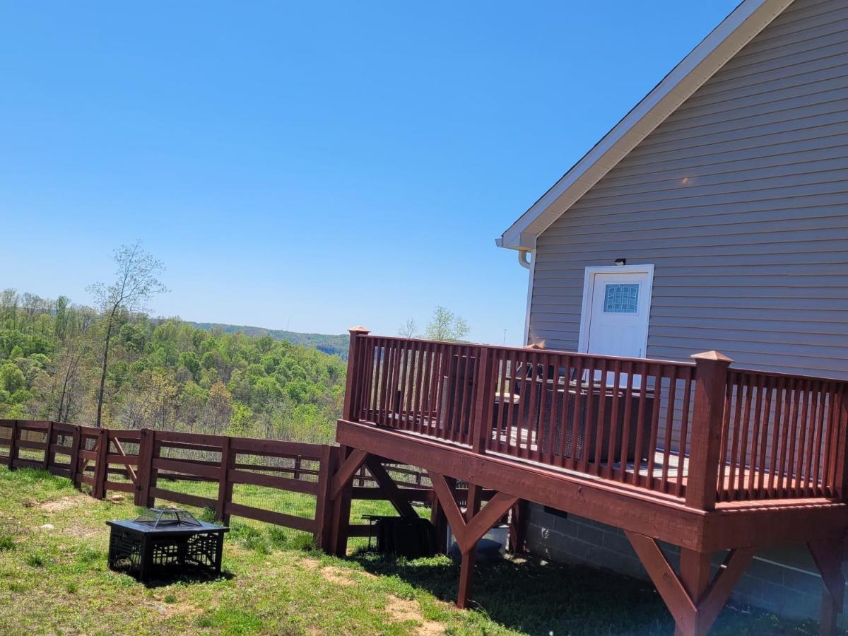 Great Little Guest Suite With Private Entry & Deck! Pet Friendly & 30 Mins To Nashville! Ashland City Zewnętrze zdjęcie